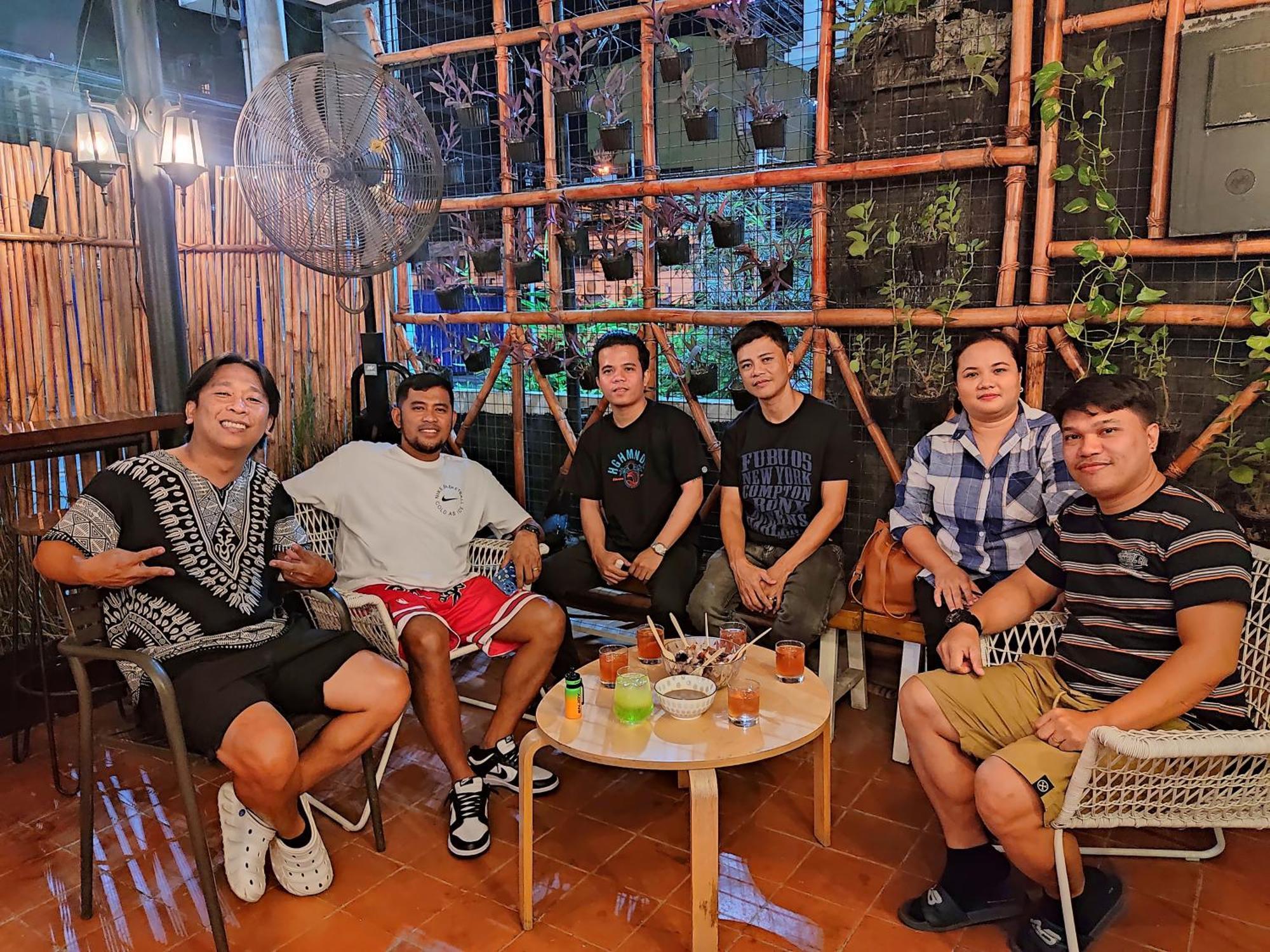 Abraham Manila - Located In Central Makati (Adults Only) Макати Экстерьер фото
