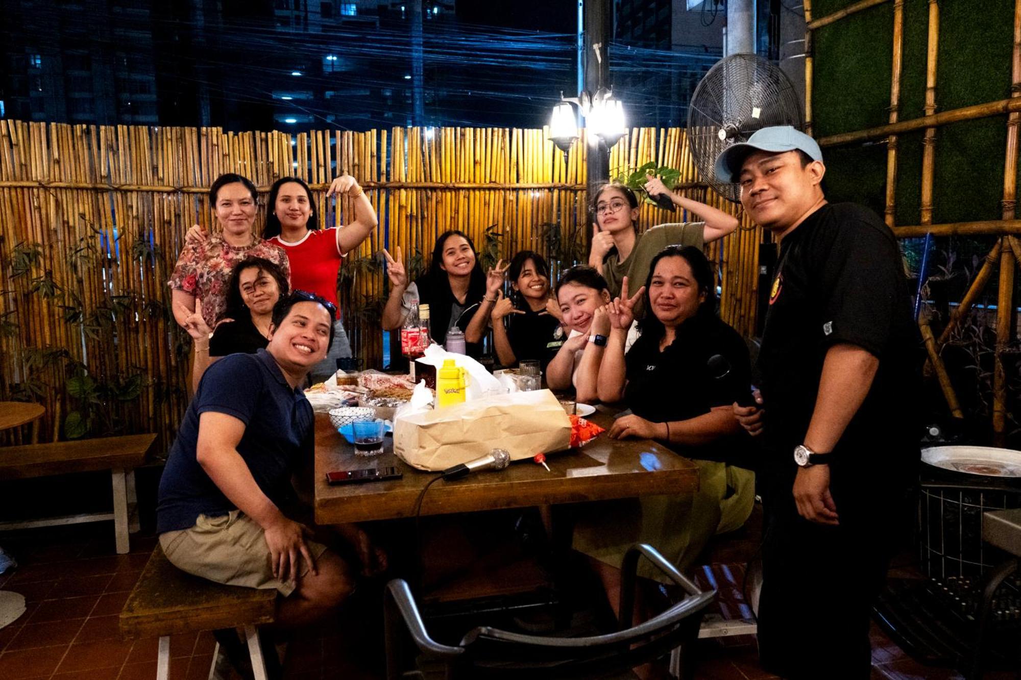 Abraham Manila - Located In Central Makati (Adults Only) Макати Экстерьер фото